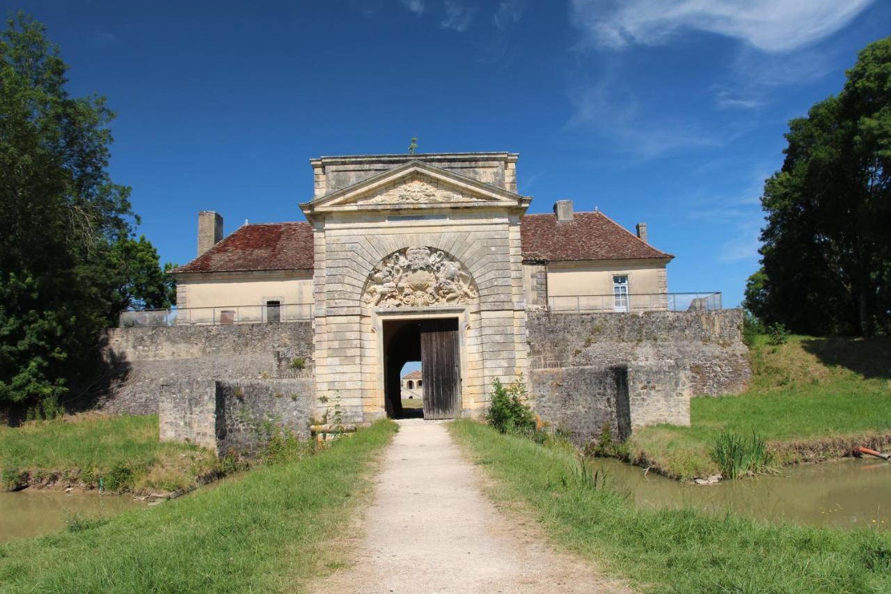 Hotel Domaine De Ludeye Listrac-Médoc Exterior foto